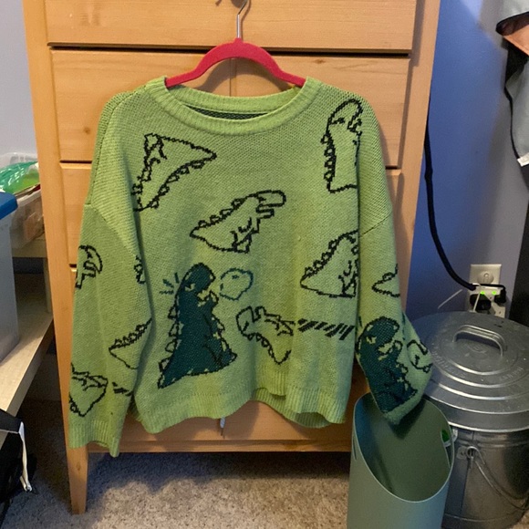 Dinosaur sweater - Picture 1 of 3